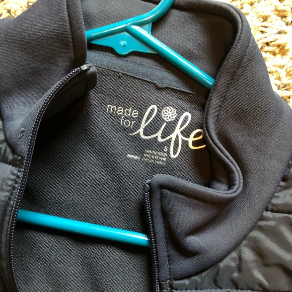 Blue Vest - Picture 5 of 6